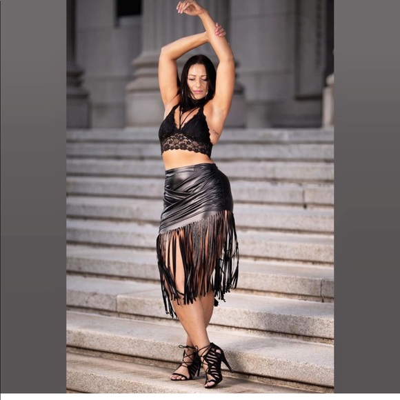 Leather skirt Black and Tan worn once M/L - Picture 1 of 6